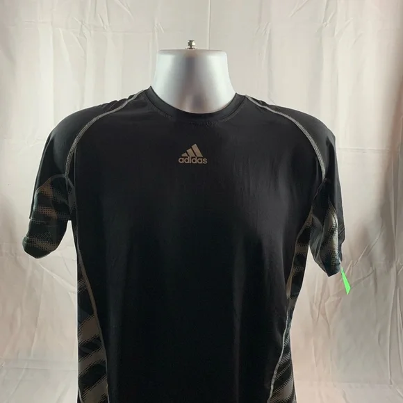 Adidas T Shirt - Picture 2 of 3